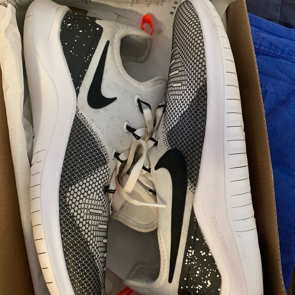 Nike sneakers size 91/2